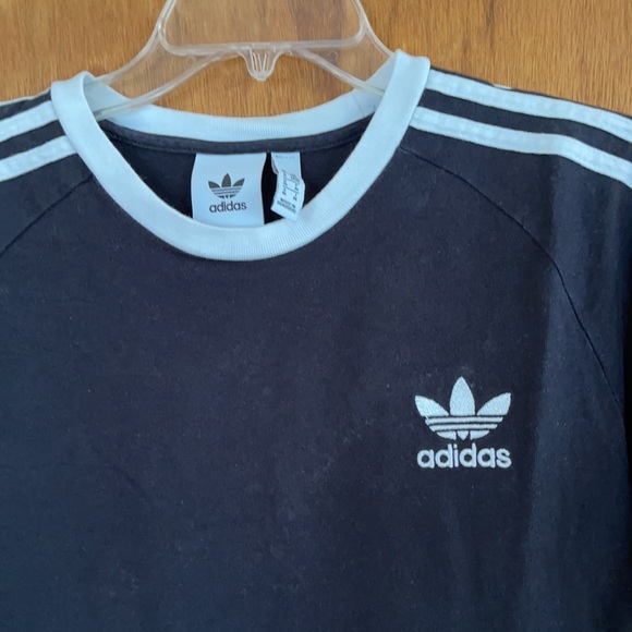 Men’s Adidas black and white Tshirt - Picture 3 of 5